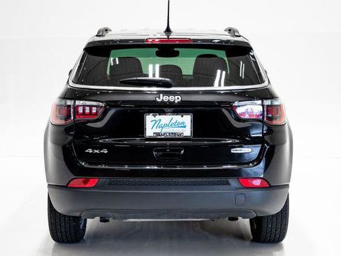 Certified 2025 Jeep Compass Latitude AWD/4WD image 33