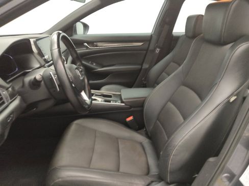 Used 2019 Honda Accord Sport image 17