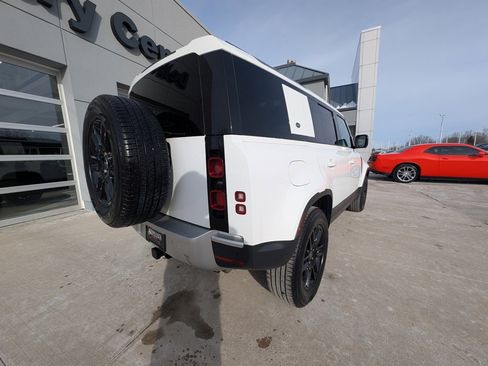 Used 2024 Land Rover Defender 110 S image 5