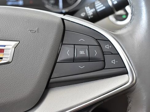 Used 2022 Cadillac XT5 Premium Luxury w/ LPO, Floor Liner Package AWD/4WD image 25