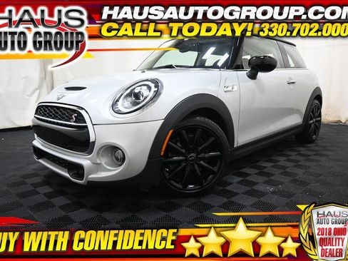 Used 2021 MINI Cooper S FWD image 1