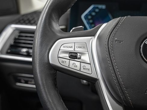 Used 2024 BMW X7 xDrive40i image 19