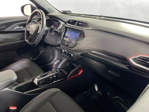 Used 2021 Chevrolet TrailBlazer RS w/ Sun and Liftgate Package image 27