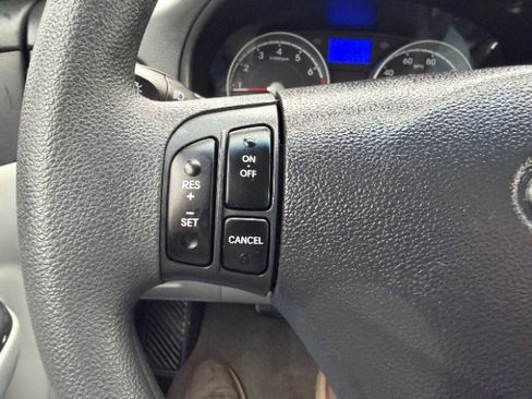 Used 2010 Hyundai Accent GLS w/ Premium Pkg 4 image 13