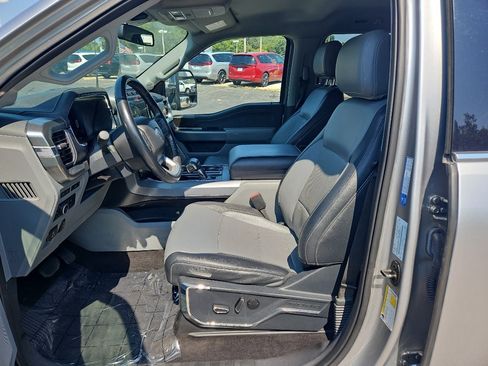 Used 2023 Ford F150 Lariat w/ Max Trailer Tow Package AWD/4WD image 5