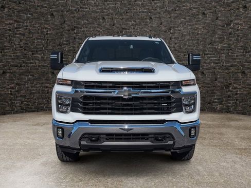 Used 2024 Chevrolet Silverado 2500 LT w/ All Star Edition AWD/4WD image 4