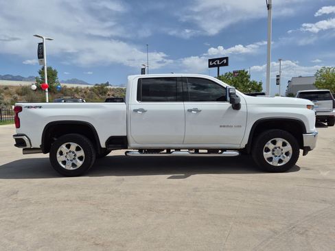 Used 2020 Chevrolet Silverado 3500 LTZ w/ LTZ Premium Package AWD/4WD image 6