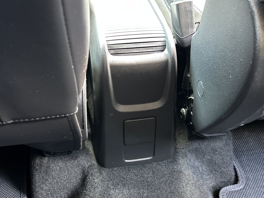 Used 2021 Buick Encore Preferred FWD image 19