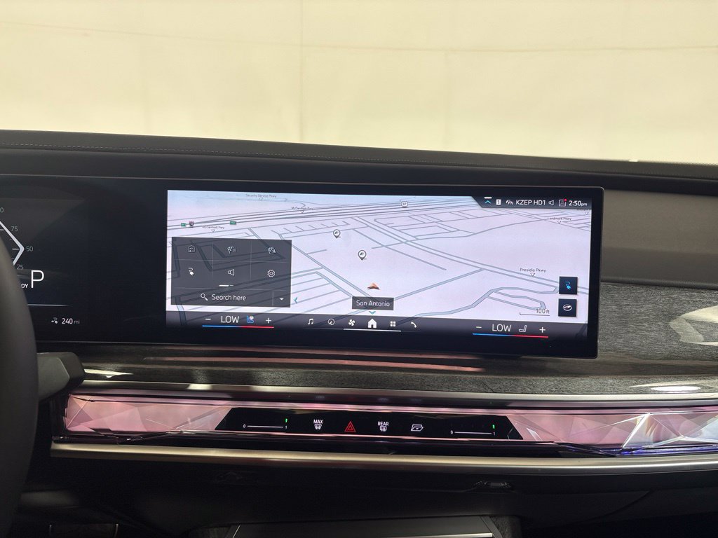 Certified 2024 BMW i7 eDrive50 w/ M Sport Package RWD image 12