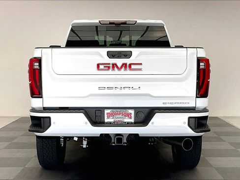 New 2026 GMC Sierra 2500 Denali w/ Denali Reserve Package image 3