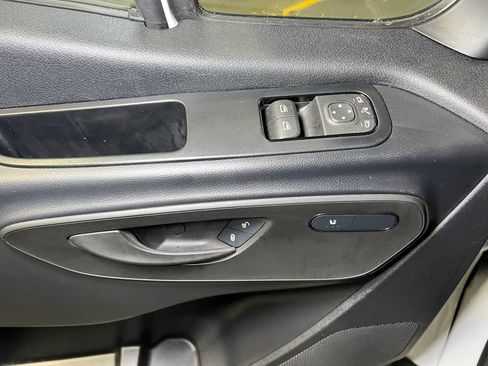 Used 2025 Mercedes-Benz Sprinter 2500 image 21