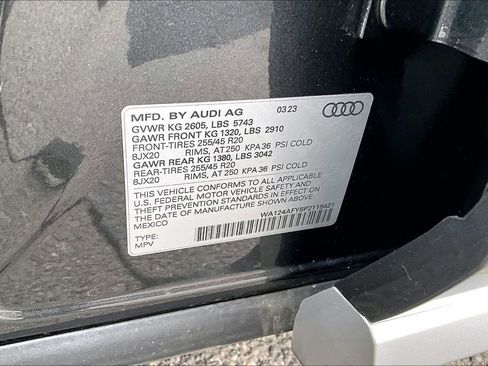 Used 2023 Audi SQ5 Premium Plus w/ Premium Plus Package AWD/4WD image 19