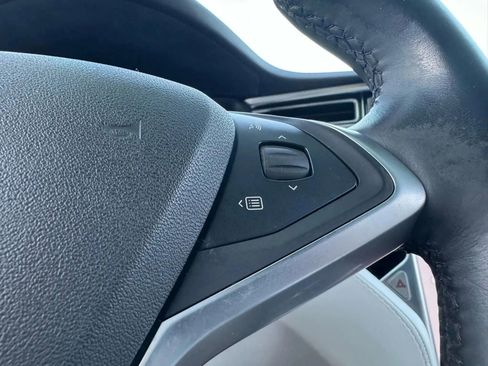 Used 2017 Tesla Model X 100D image 61