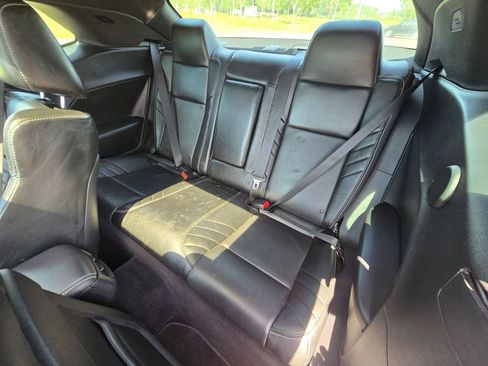 Used 2016 Dodge Challenger SRT w/ Technology Group RWD image 15