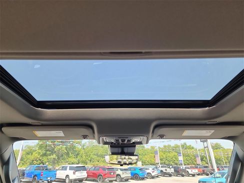 New 2026 Chevrolet Silverado 1500 LTZ w/ LTZ Premium Package image 24