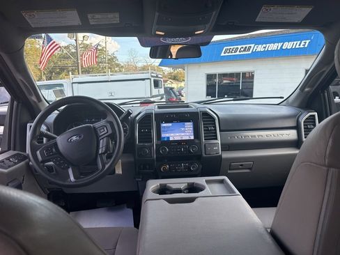 Used 2019 Ford F250 XLT w/ XLT Value Package image 18