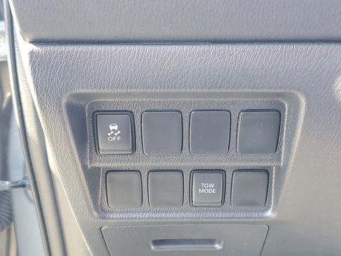 Certified 2020 Nissan Pathfinder S image 23