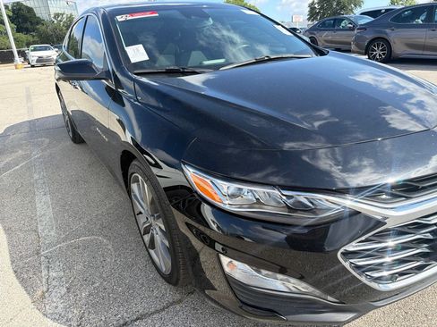 Used 2022 Chevrolet Malibu Premier FWD image 3