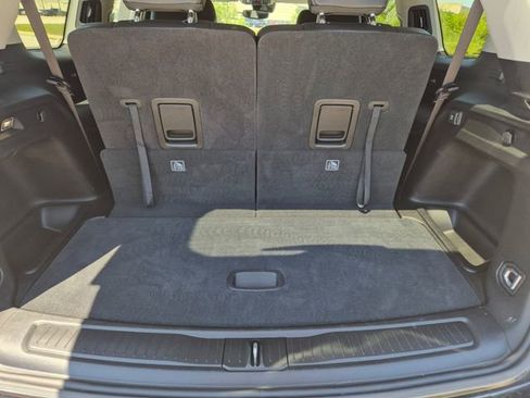 Used 2023 Jeep Grand Cherokee L Limited AWD/4WD image 11