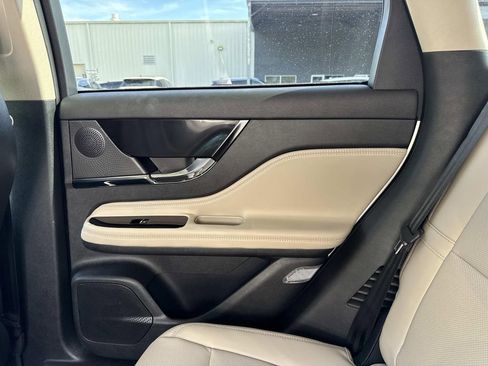 New 2026 Lincoln Corsair Premiere image 16