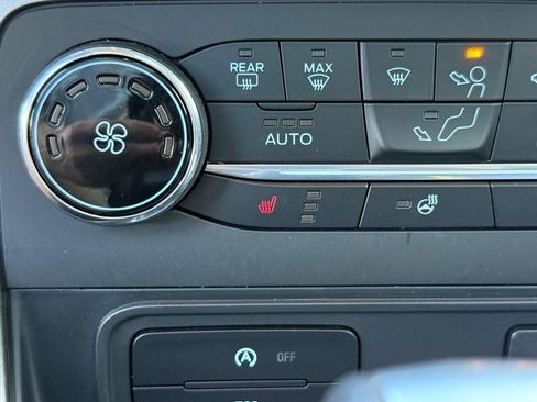 Certified 2020 Ford EcoSport SES image 18