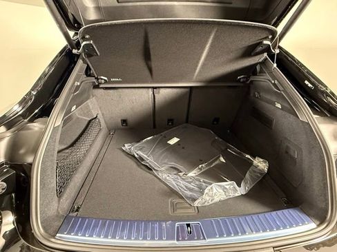 New 2025 Porsche Cayenne Coupe image 16