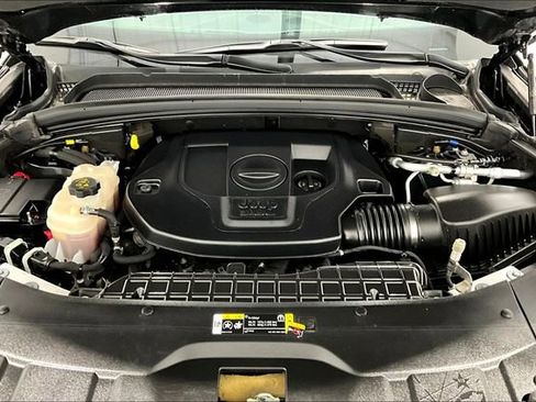 Used 2023 Jeep Grand Cherokee Summit w/ Luxury Tech Group V AWD/4WD image 32
