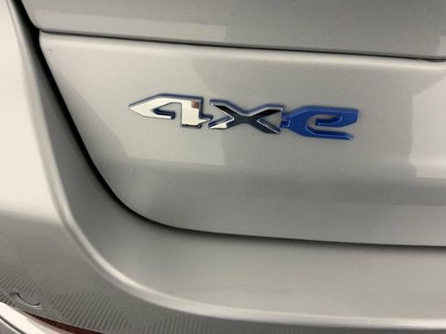 Used 2024 Jeep Grand Cherokee Overland w/ Luxury Tech Group IV image 18