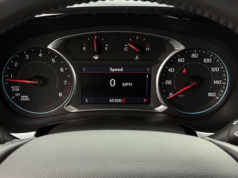 Used 2021 Chevrolet Traverse LT FWD image 12