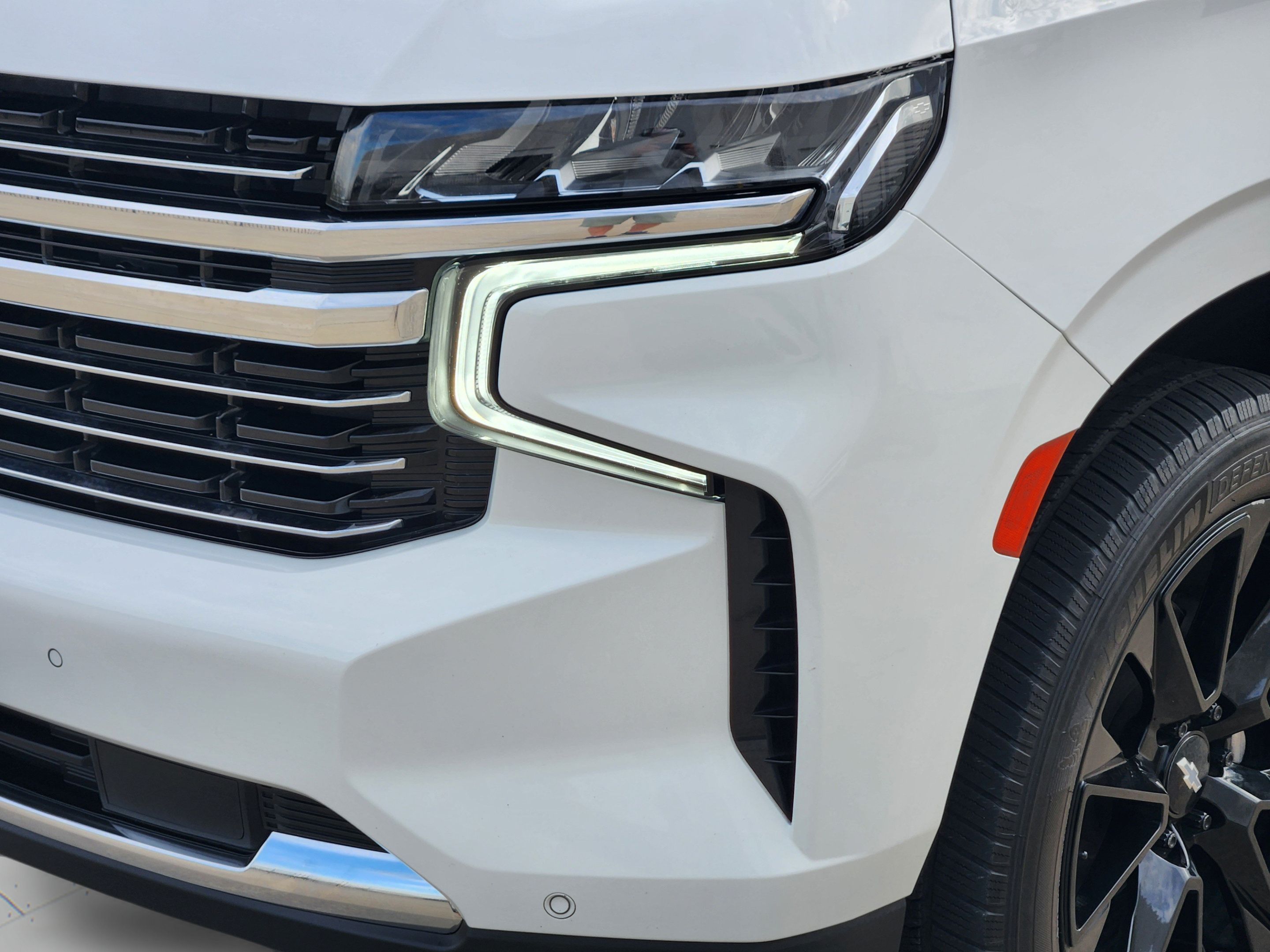 Used 2022 Chevrolet Tahoe LT w/ Luxury Package RWD image 33