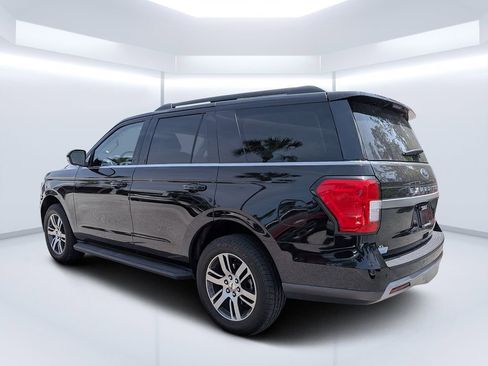 Used 2024 Ford Expedition XLT AWD/4WD image 4