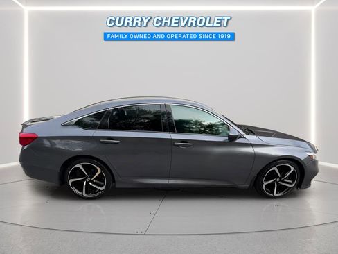 Used 2018 Honda Accord Sport image 14