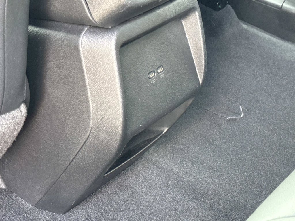 Used 2024 Chevrolet Equinox EV LT FWD image 15
