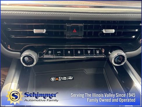 New 2026 Chevrolet Suburban LT w/ Comfort Package AWD/4WD image 41