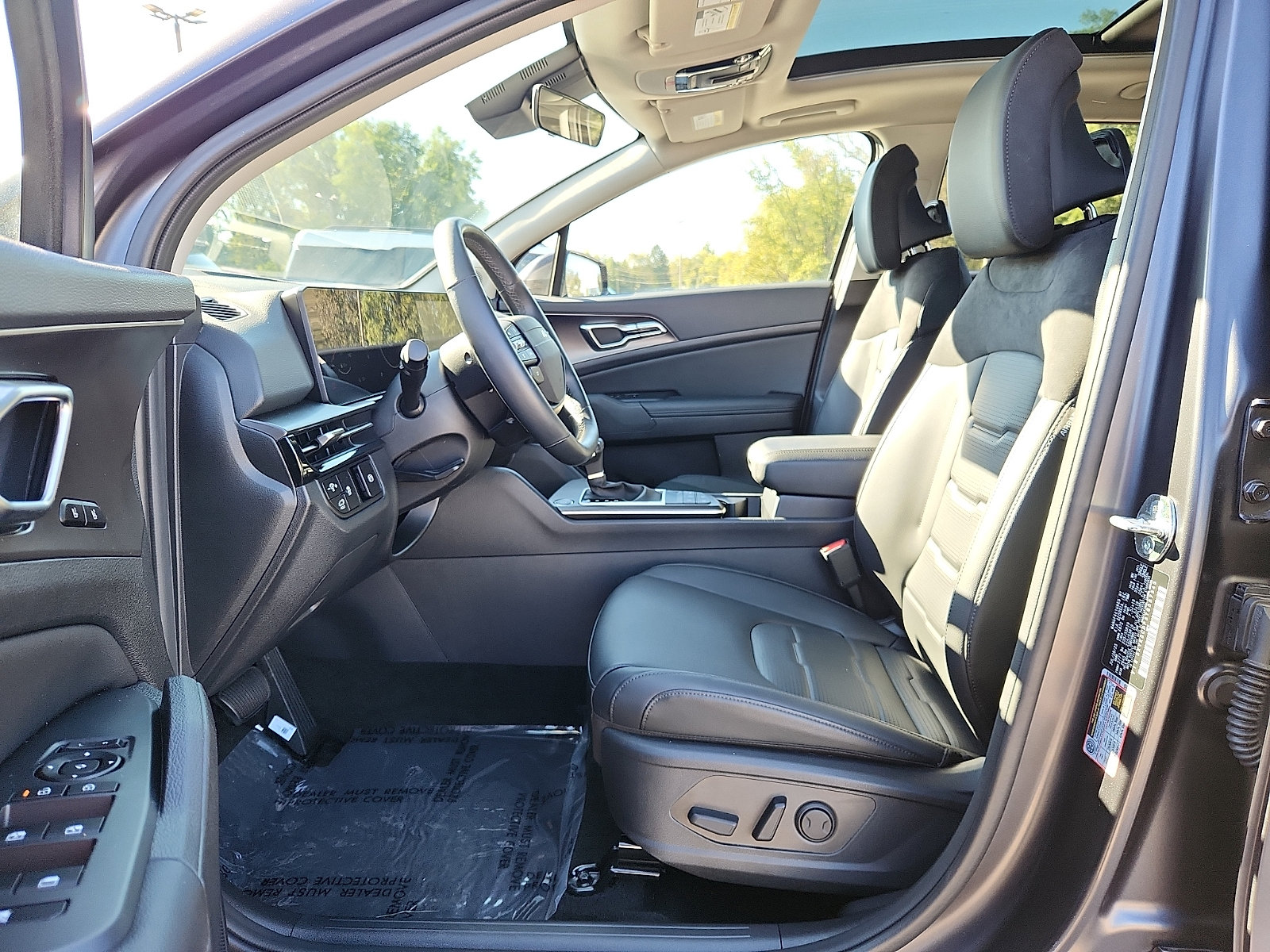 Certified 2026 Kia Sportage SX AWD/4WD image 13