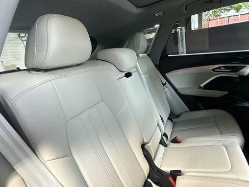 Used 2025 Audi Q5 Premium Plus AWD/4WD image 26