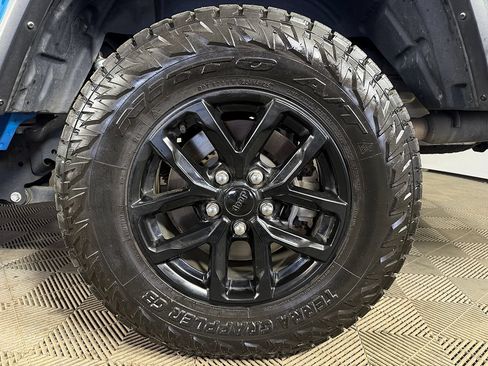 Used 2022 Jeep Gladiator Sport AWD/4WD image 15