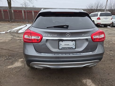 Used 2016 Mercedes-Benz GLA 250 4MATIC image 4
