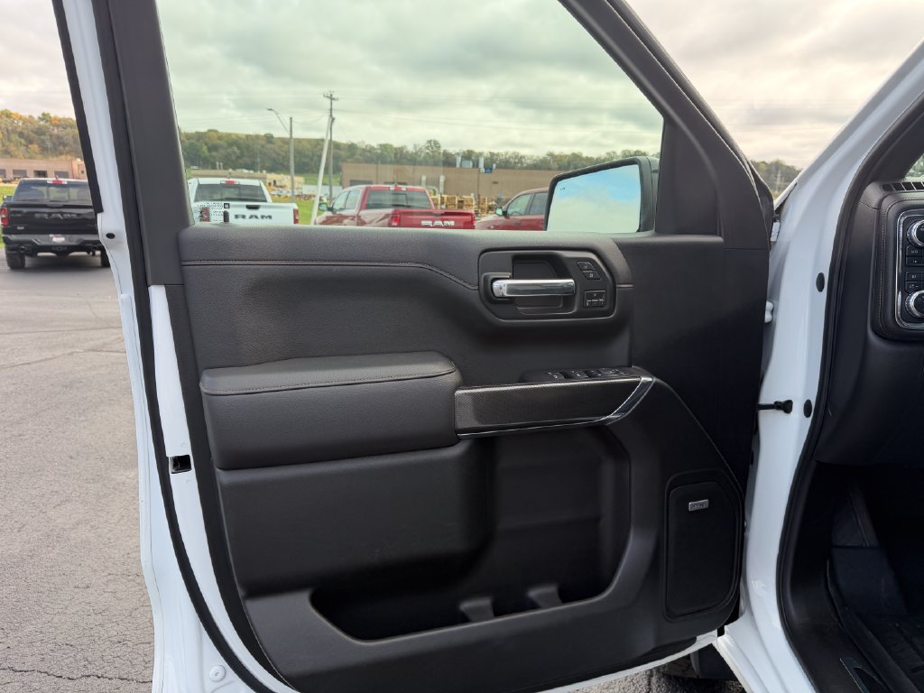 Used 2020 GMC Sierra 1500 AT4 w/ Off-Road Performance Package AWD/4WD image 18