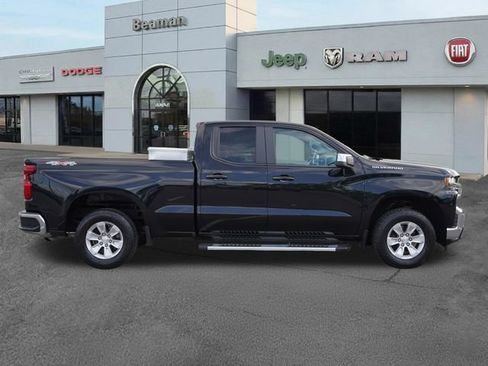 Used 2020 Chevrolet Silverado 1500 LT AWD/4WD image 8