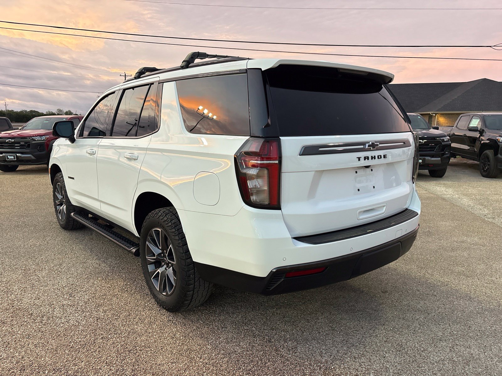 Used 2021 Chevrolet Tahoe Z71 w/ Z71 Signature Package AWD/4WD image 4