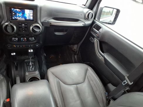 Used 2015 Jeep Wrangler Unlimited Sport w/ Quick Order Package 24S image 12