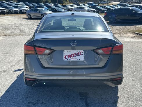 New 2025 Nissan Altima 2.5 SV image 6