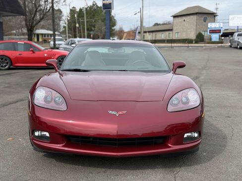 Used 2007 Chevrolet Corvette Coupe w/ Preferred Equipment Group image 3