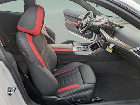 Used 2026 BMW M440i Coupe RWD image 29