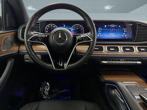 Certified 2025 Mercedes-Benz GLE 350 4MATIC image 25