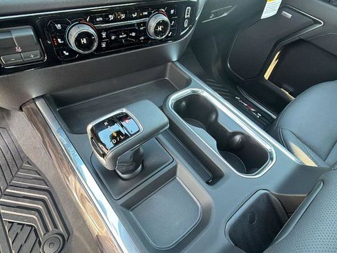 New 2026 Chevrolet Silverado 1500 LTZ w/ LTZ Premium Package image 23