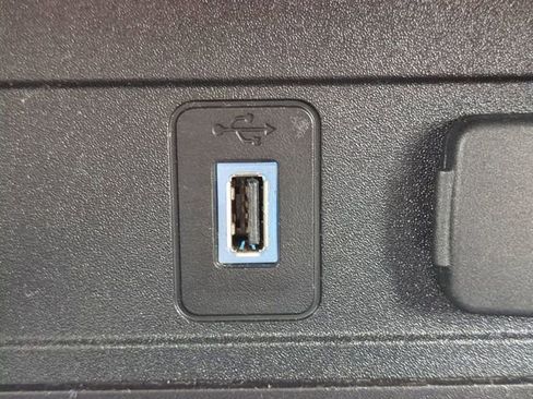 Used 2017 Ford Escape SE FWD image 21