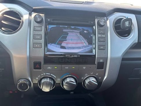 Used 2019 Toyota Tundra SR5 AWD/4WD image 11
