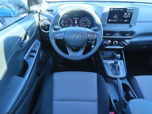Used 2023 Hyundai Kona SE w/ Cargo Package image 5